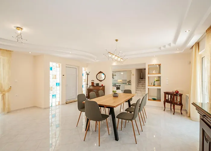 J&k * Καλυθιές