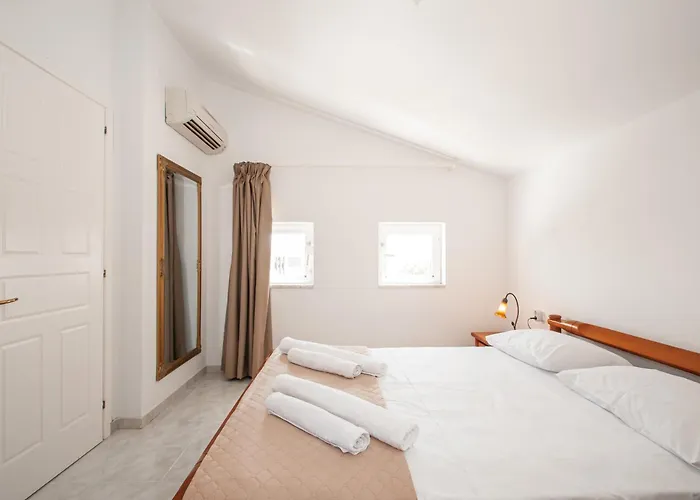 J&k فيلة Kalithies