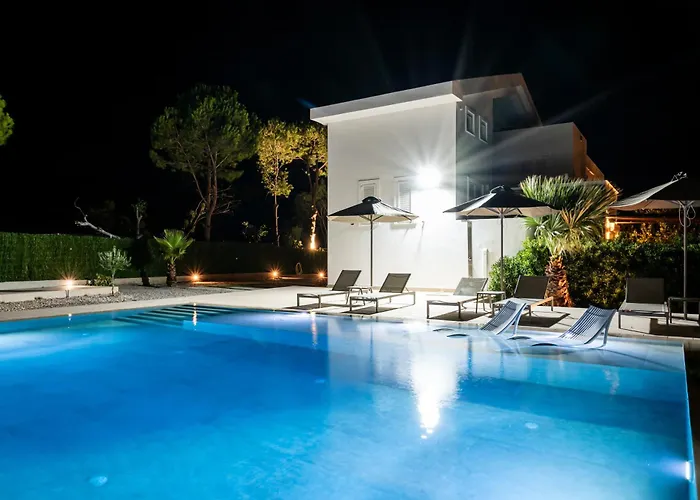 J&k فيلة Kalithies