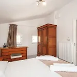Villa J&k *